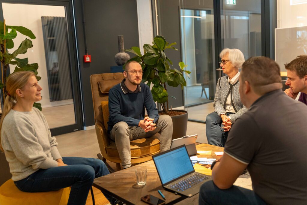 Team Meeting bei Fusion IT – IT-Dienstleister Solingen